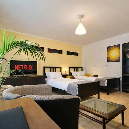 Vajagic 2 - Apartment 5 Pers, 2 Schlafzimmer, Messe, Uni Klinik Апартаменты *